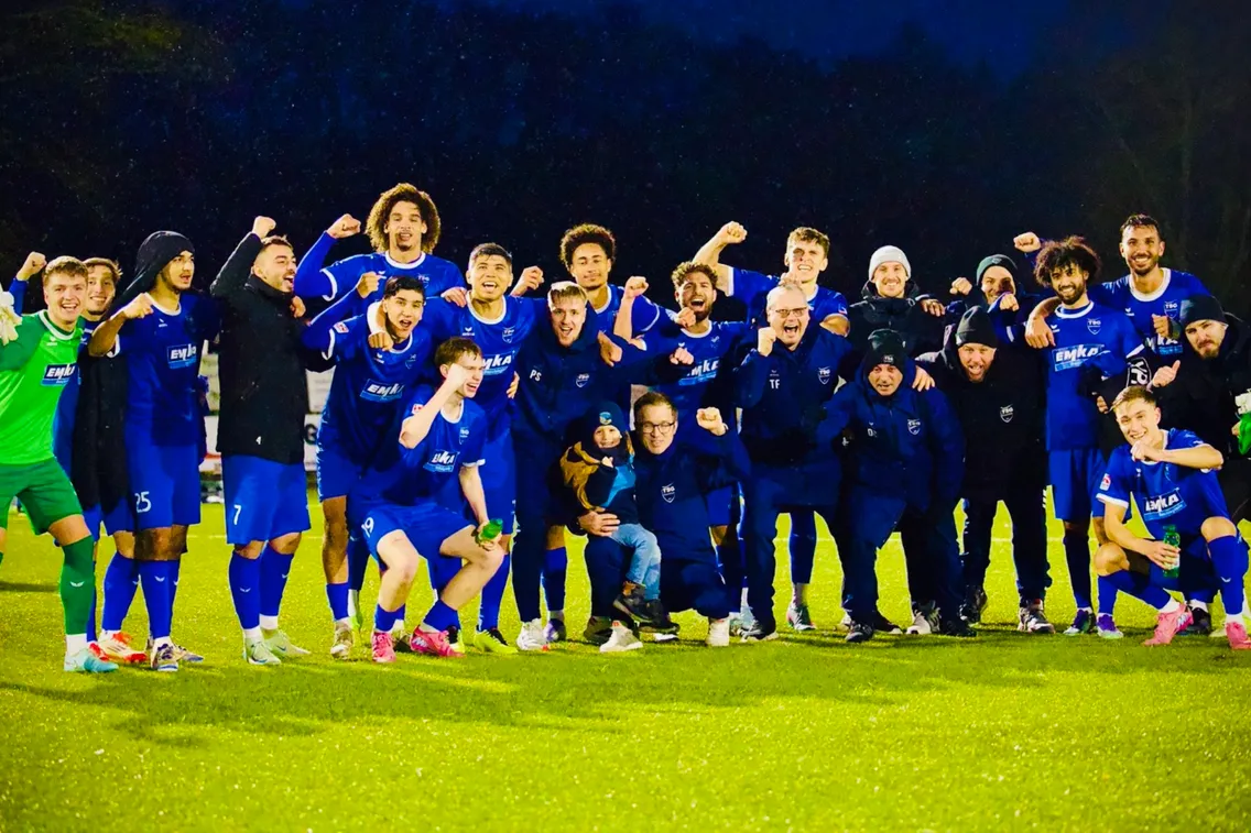 Foto zum Newsartikel Pokalfinale: Hellas Makedonikos träumt vom Fußball-Olymp