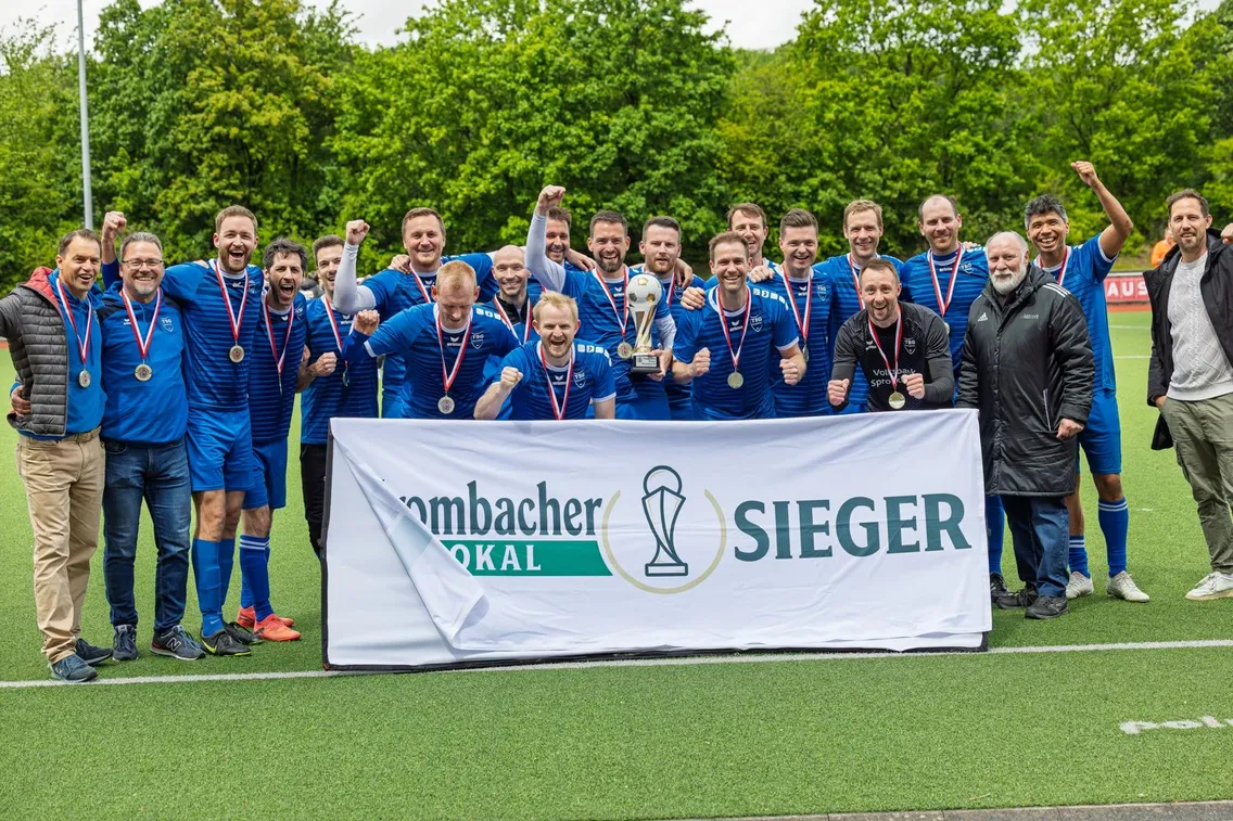 Foto zum Newsartikel Ü32-Pokal für die TSG Geschichtsbücher in Hagen